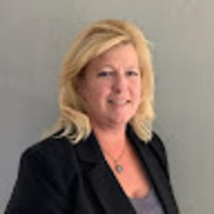 Meet your Posher, Denise